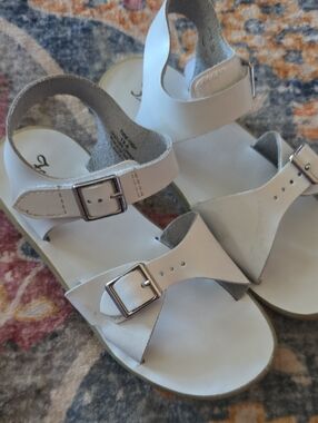 Footmates Kids White Buckle Strap Sandals girls 13